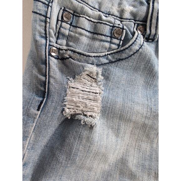 Y2K YNQ Distressed Denim Bermuda Shorts Womens Sz 11 Cutoff Raw Hem Ripped - Picture 4 of 13